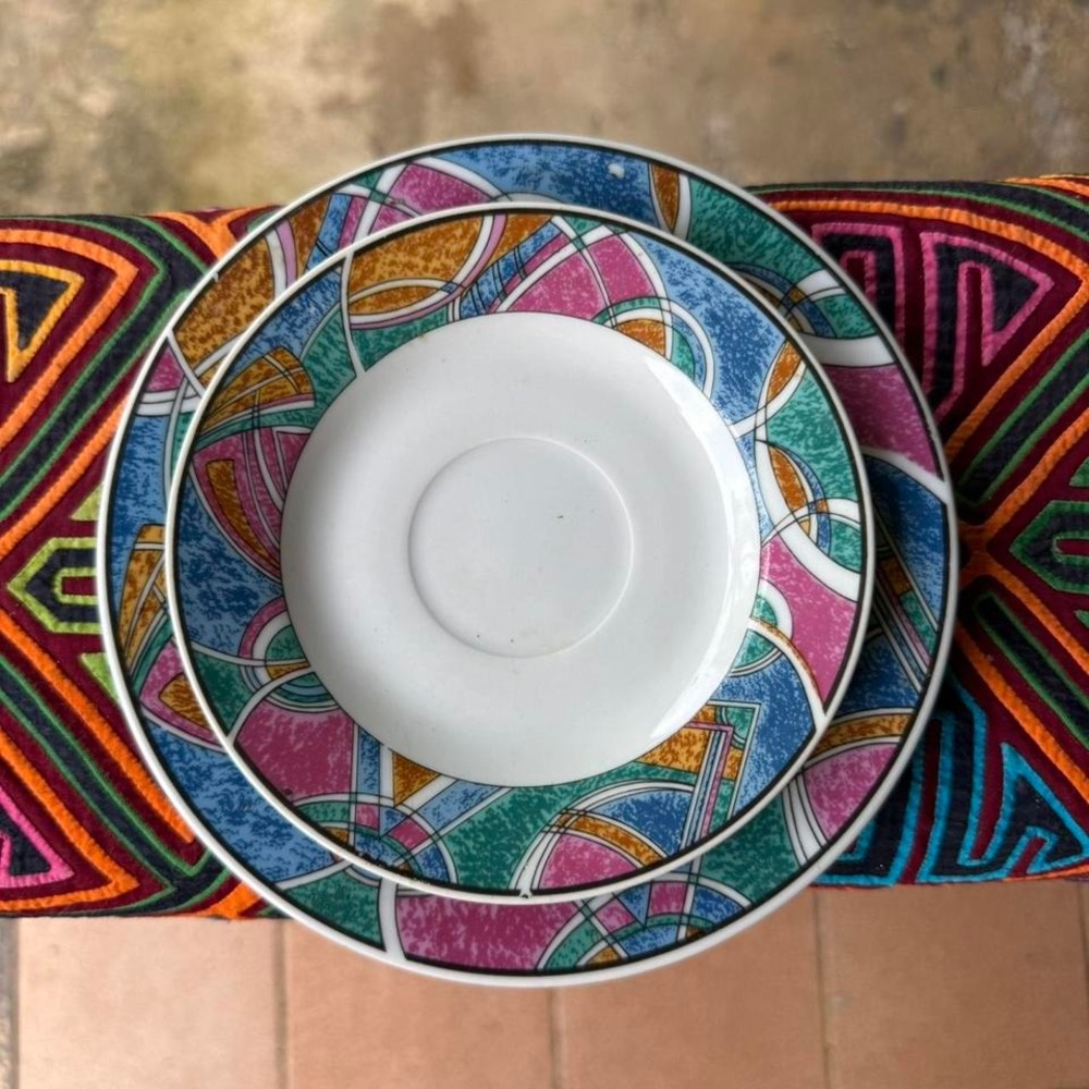 Set‎ of 2 Vintage Decorative Plates Colorful Geometric Pattern 6" & 7.5"